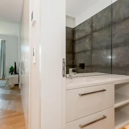 Apartman The Boulevard By The Good Neighbour In