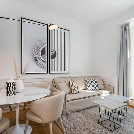 The Boulevard By The Good Neighbour In