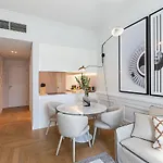 The Boulevard By The Good Neighbour In Apartman