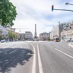 The Boulevard By The Good Neighbour In Apartman *