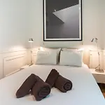 The Boulevard By The Good Neighbour In Apartman *